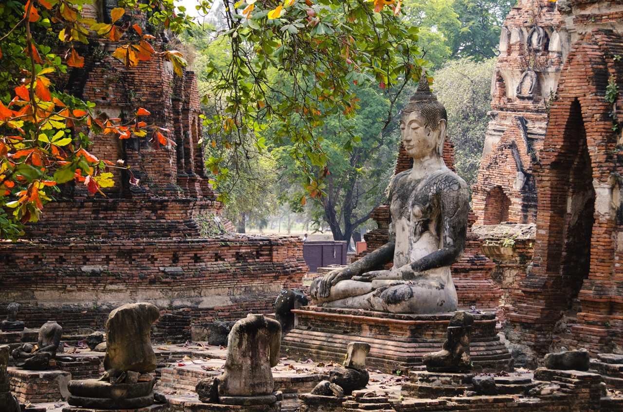 ayutthaya-buddha-statue