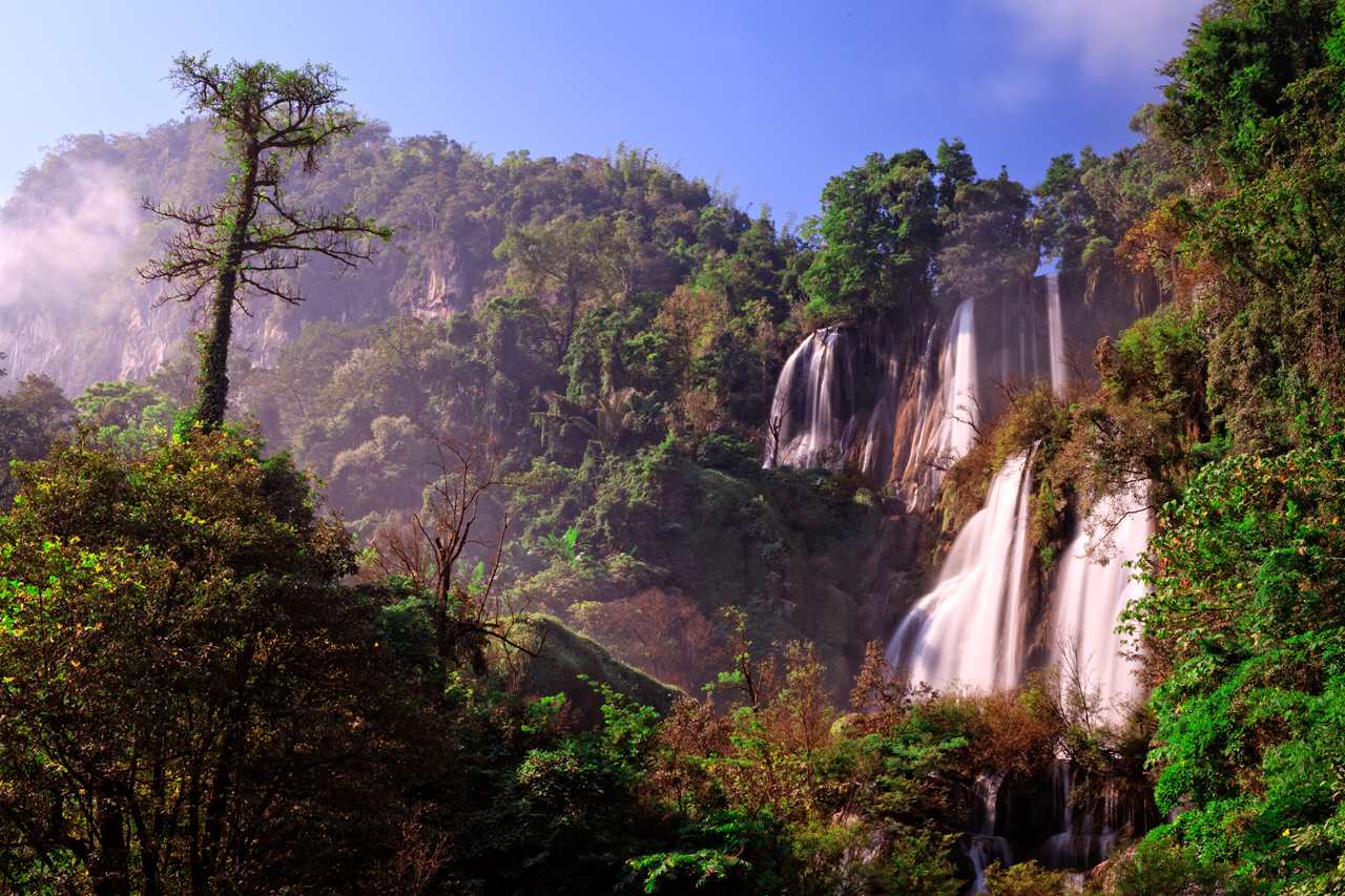umphang-thi-lo-su-falls